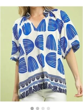 Umgee Blue Shell-Print V-Neck Women's Top